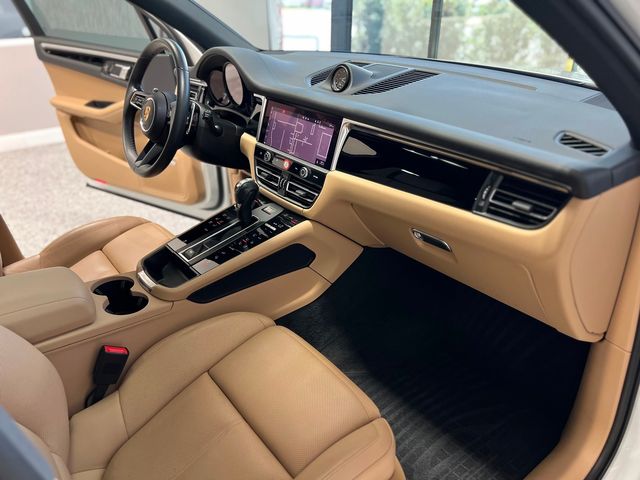 2023 Porsche Macan Base | Longwood, FL | Millenia Motors