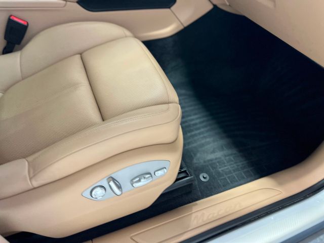 2023 Porsche Macan Base | Longwood, FL | Millenia Motors