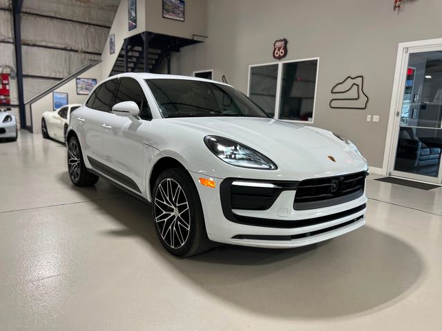 2023 Porsche Macan Base | Longwood, FL | Millenia Motors
