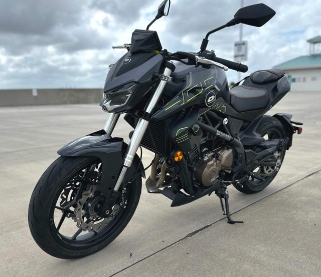 2023 Qjmotor SRK400 | Dania Beach, Florida | Top Gear Inc. 2023 Qjmotor SRK400 | Dania Beach, Florida | Top Gear Inc.