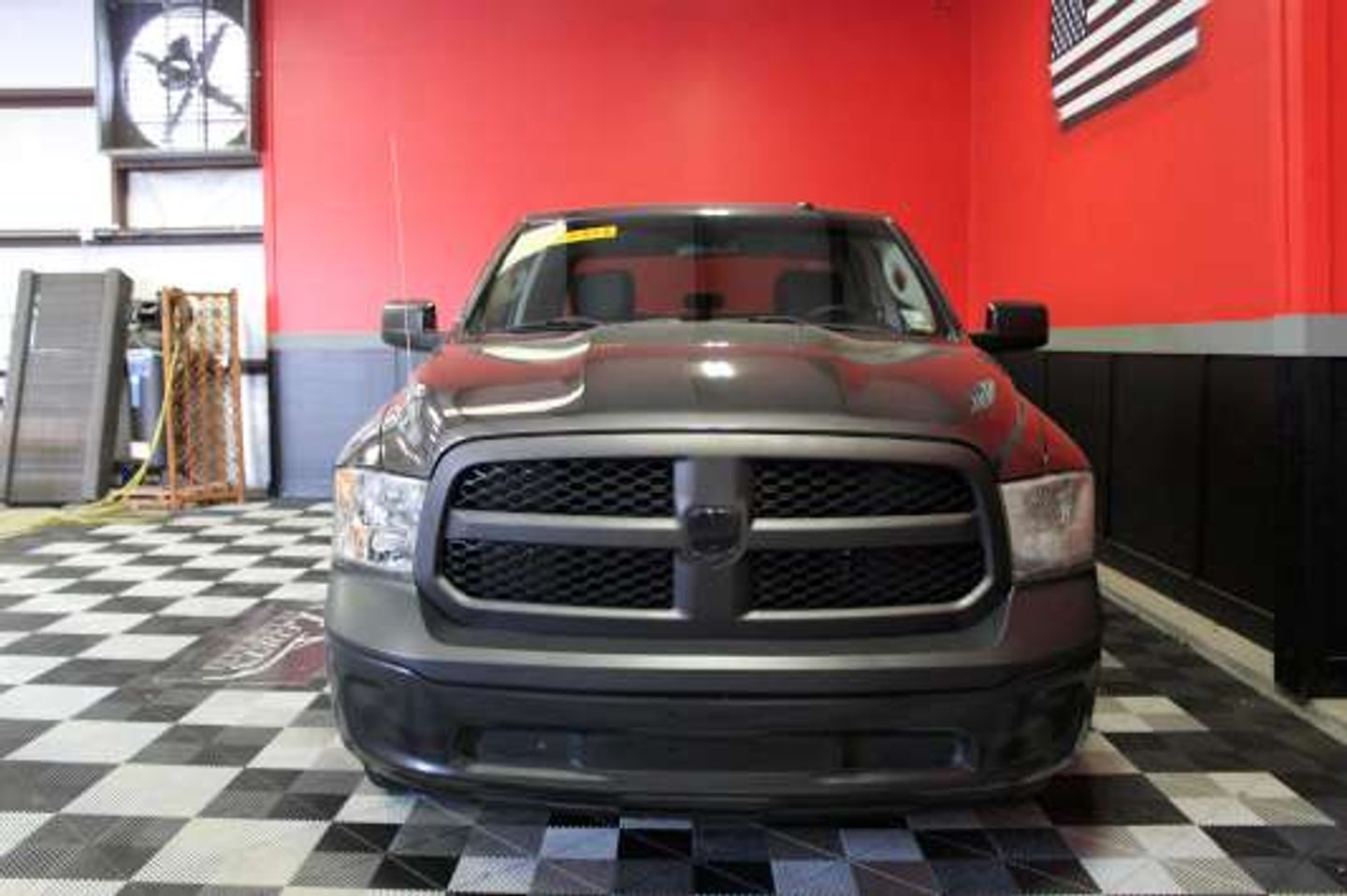 2023 Ram 1500 Classic Express - 9