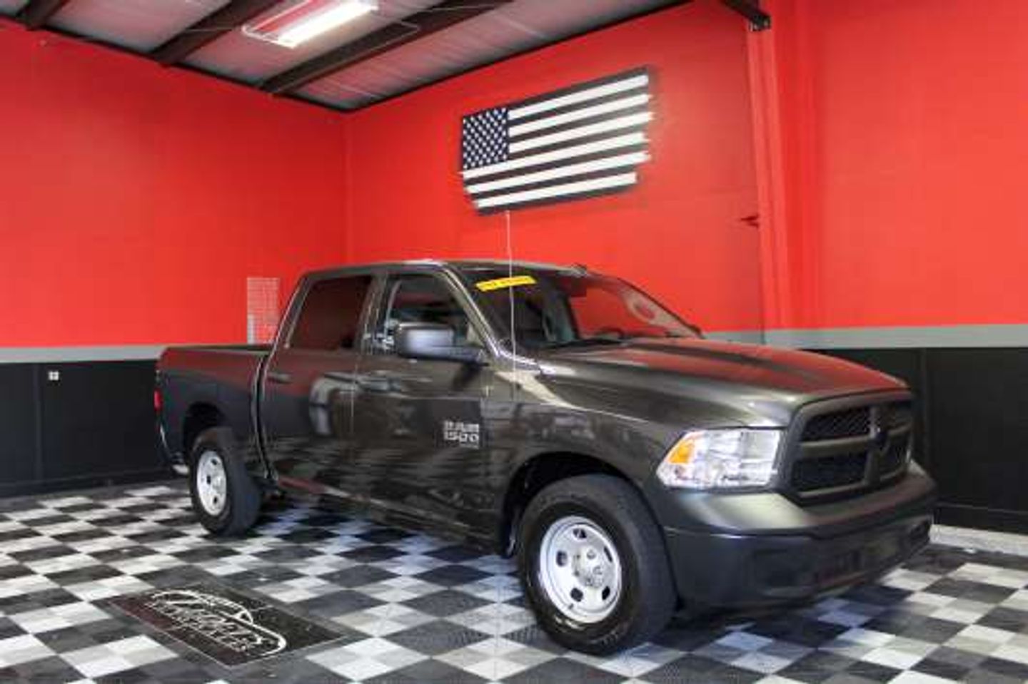 2023 Ram 1500 Classic Express - 1