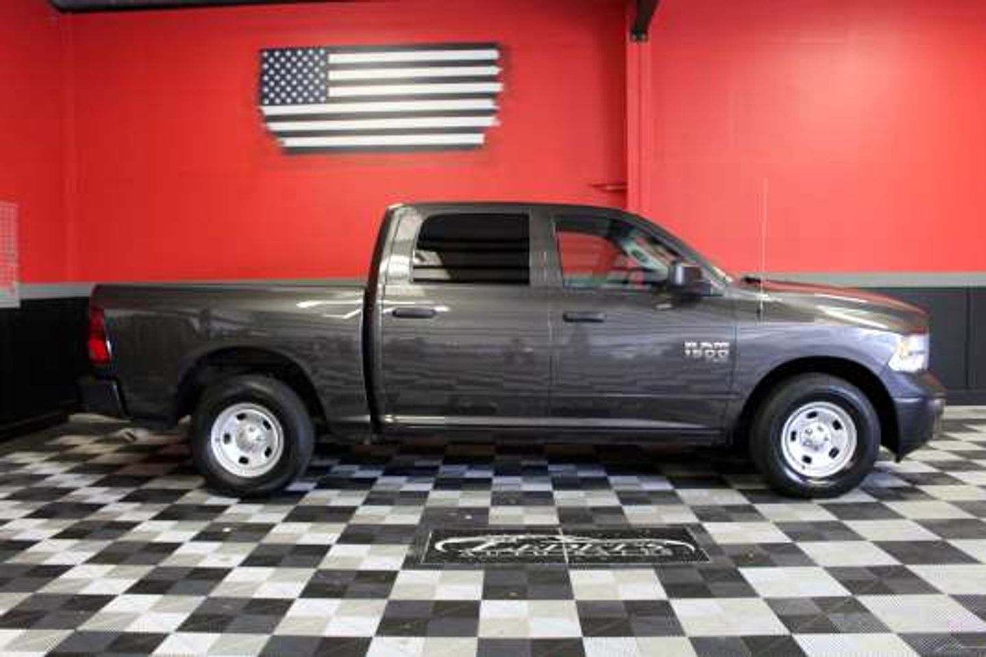 2023 Ram 1500 Classic Express - 2