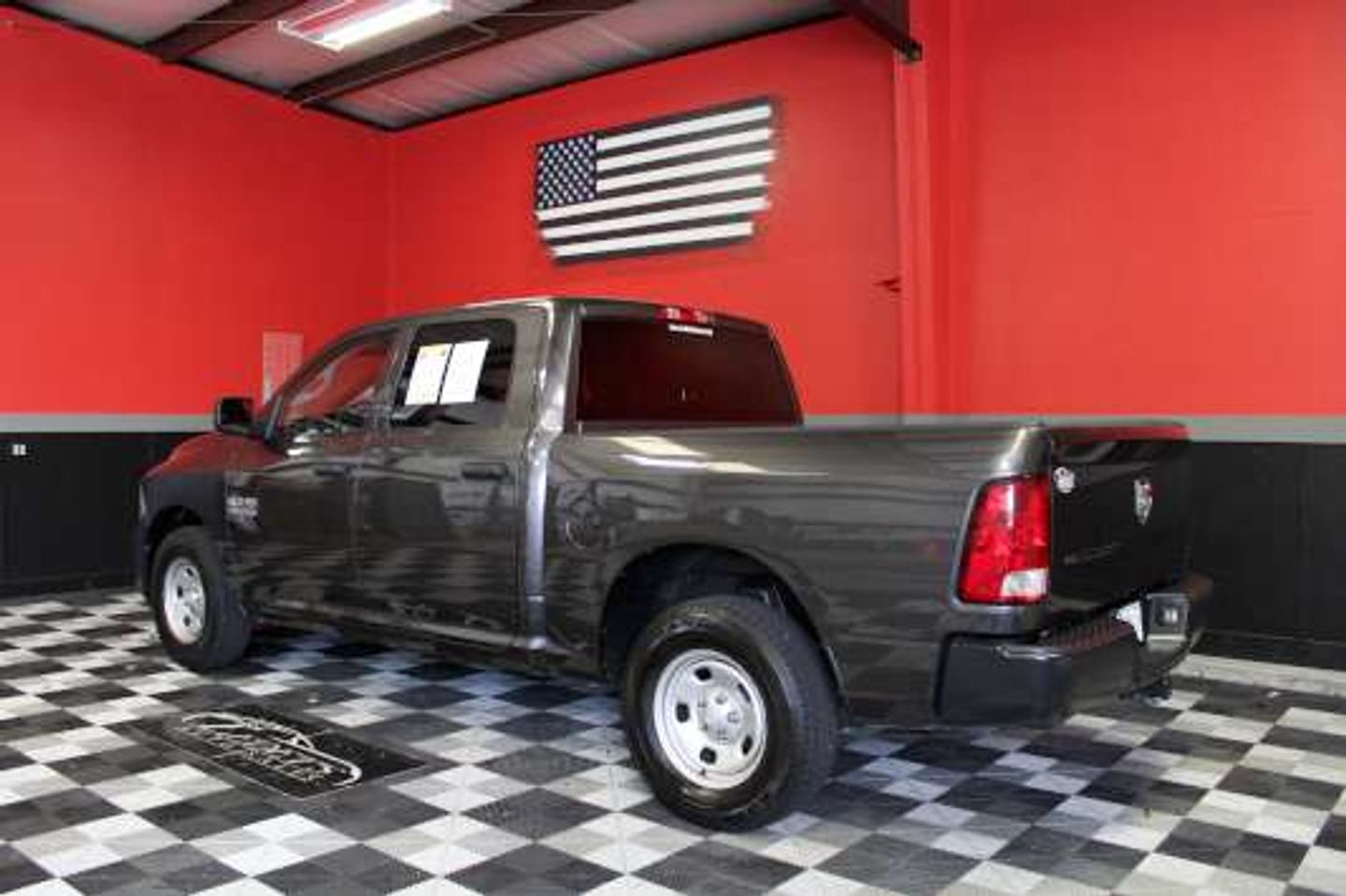 2023 Ram 1500 Classic Express - 6
