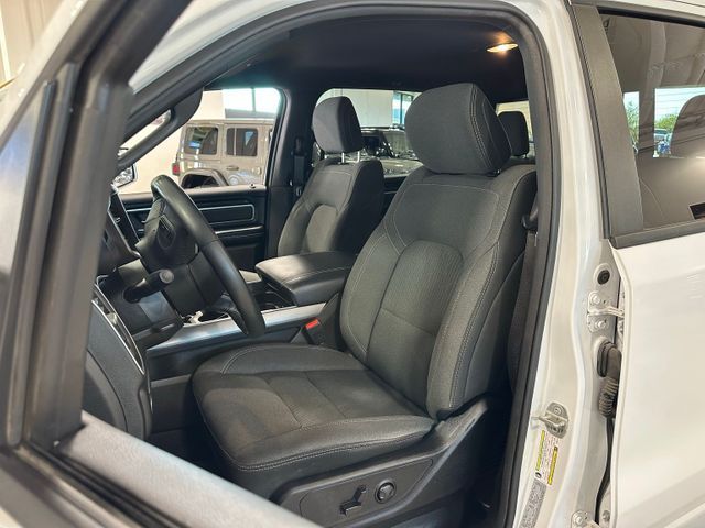 2023 Ram 1500 Big Horn/Lone Star 5.7 HEMI Level 1 Package