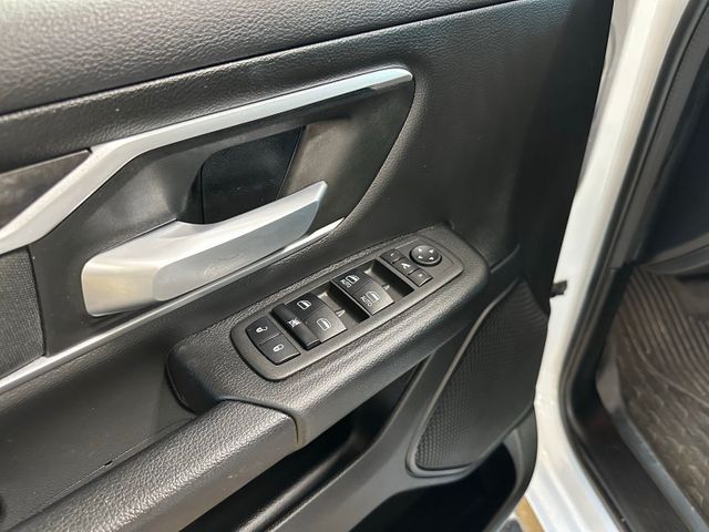 2023 Ram 1500 Big Horn/Lone Star 5.7 HEMI Level 1 Package