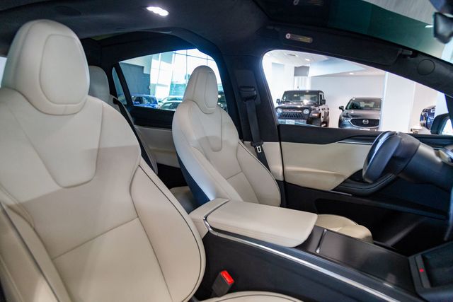 2023 Tesla Model X Plaid