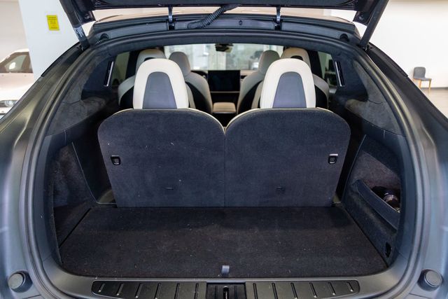 2023 Tesla Model X Plaid