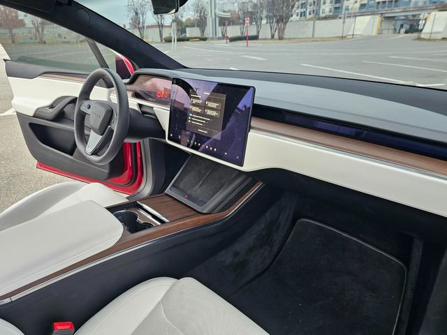 2023 Tesla Model X Standard Range | North Little Rock, AR | EVolve Auto 2023 Tesla Model X Standard Range | North Little Rock, AR | EVolve Auto