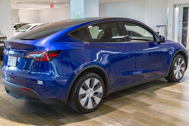 2023 Tesla Model Y at Autosource, photo 5