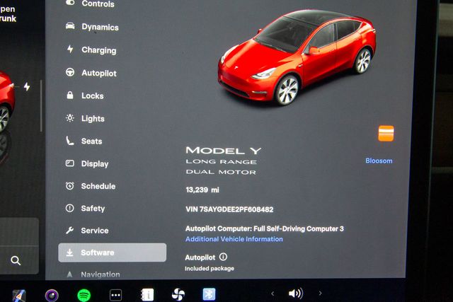 2023 Tesla Model Y Long Range