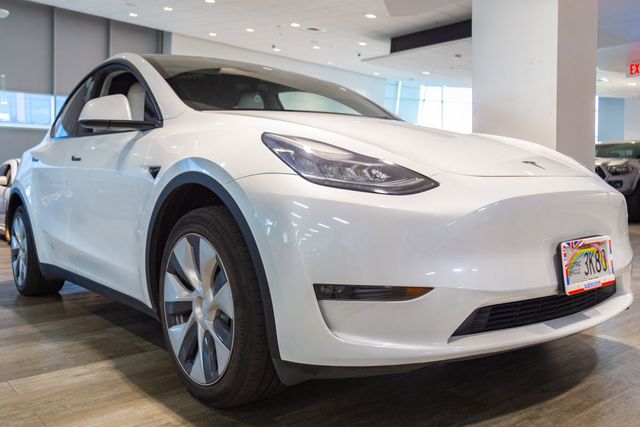 2023 Tesla Model Y Long Range