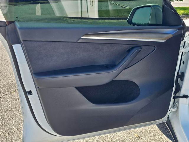 2023 Tesla Model Y Long Range | North Little Rock, AR | EVolve Auto 2023 Tesla Model Y Long Range | North Little Rock, AR | EVolve Auto