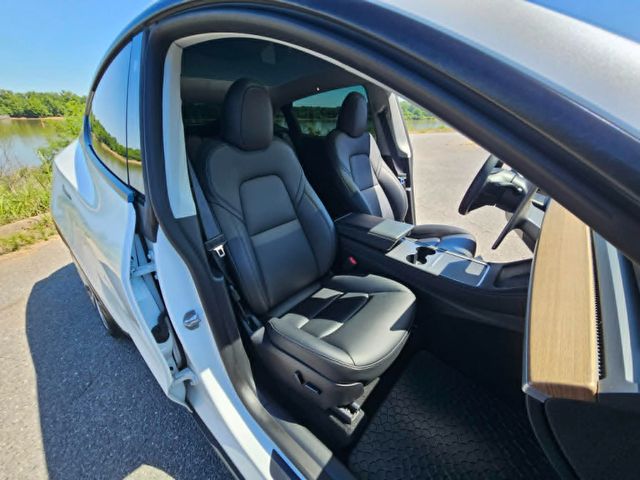 2023 Tesla Model Y Long Range | North Little Rock, AR | EVolve Auto 2023 Tesla Model Y Long Range | North Little Rock, AR | EVolve Auto