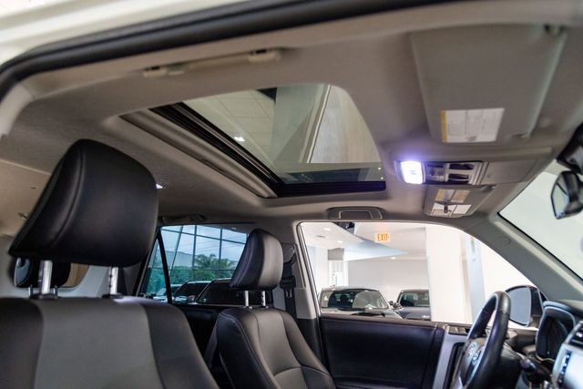 2023 Toyota 4Runner w/Leather SR5 Premium