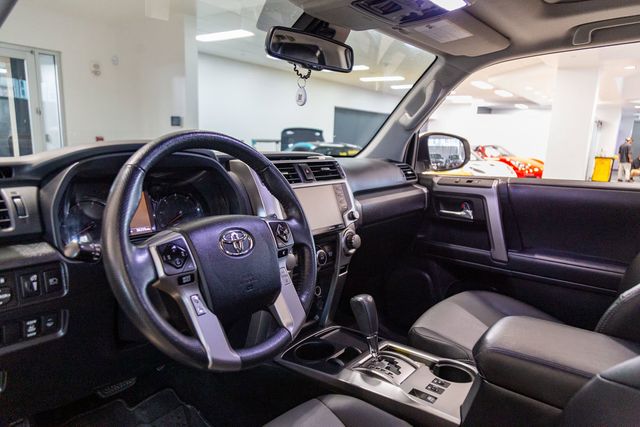 2023 Toyota 4Runner w/Leather SR5 Premium