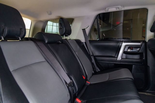 2023 Toyota 4Runner w/Leather SR5 Premium
