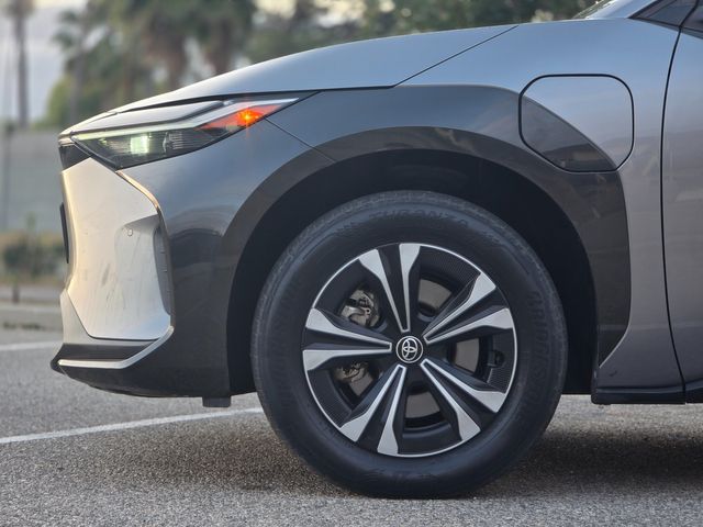 2023 Toyota bZ4X XLE | Reseda, CA | Angeles Auto Alliance