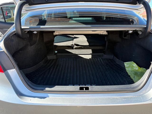 2023 Toyota Camry Hybrid LE