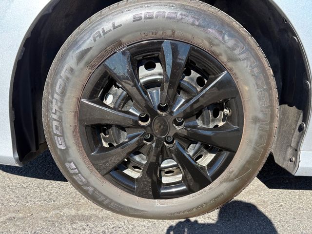 2023 Toyota Camry Hybrid LE