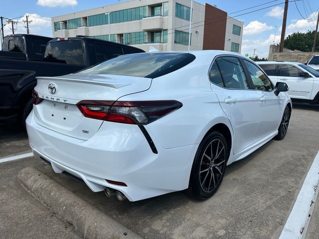 2023 Toyota Camry SE 