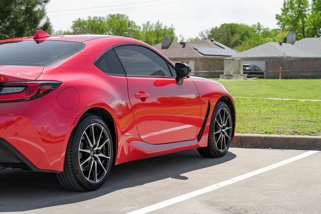 2023 Toyota GR86 8"Touchscreen Apple Car/Android Adaptive Cruise BT