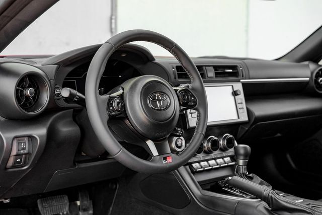 2023 Toyota GR86 8"Touchscreen Apple Car/Android Adaptive Cruise BT 2023 Toyota GR86 8"Touchscreen Apple Car/Android Adaptive Cruise BT