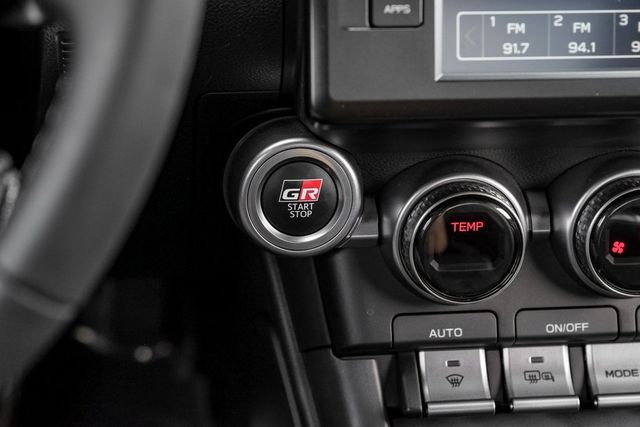 2023 Toyota GR86 8"Touchscreen Apple Car/Android Adaptive Cruise BT