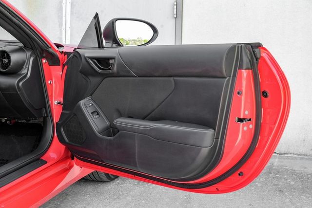 2023 Toyota GR86 8"Touchscreen Apple Car/Android Adaptive Cruise BT 2023 Toyota GR86 8"Touchscreen Apple Car/Android Adaptive Cruise BT