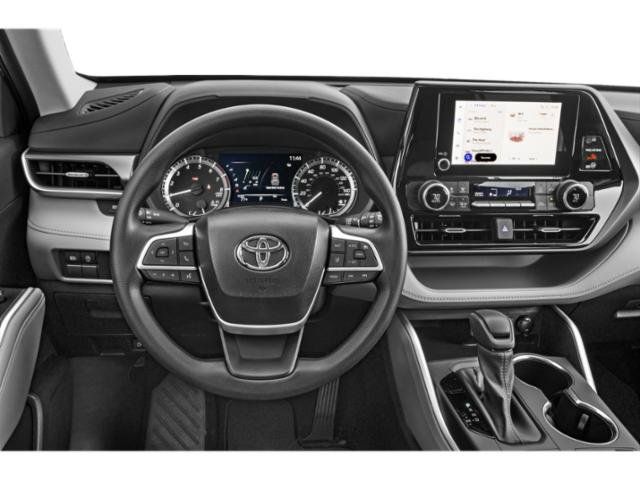 2023 Toyota Highlander 3rd row LE