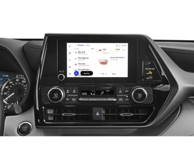 2023 Toyota Highlander 3rd row LE