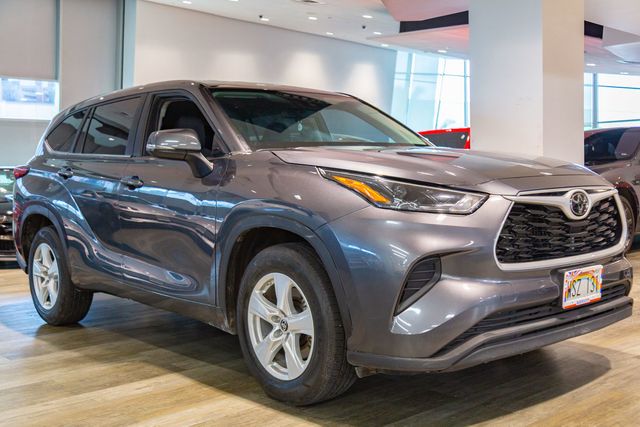 2023 Toyota Highlander 3rd row LE