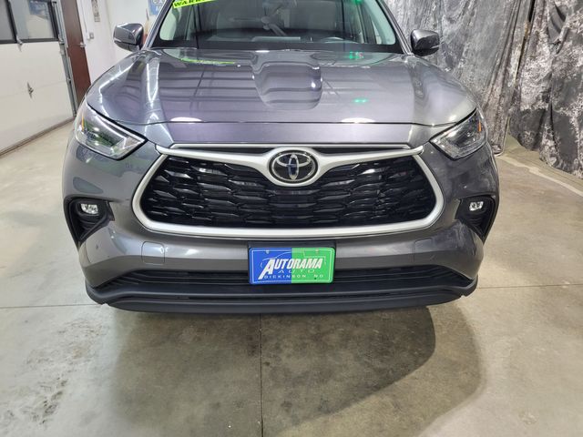 2023 Toyota Highlander LE  AWD  Seats 8 - Warranty -Transparent Price - | Dickinson, ND | Autorama Auto Sales and Rentals