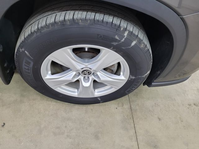 2023 Toyota Highlander LE AWD Seats 8 - Warranty -Transparent Price - | Dickinson, ND | Autorama Auto Sales and Rentals 2023 Toyota Highlander LE AWD Seats 8 - Warranty -Transparent Price - | Dickinson, ND | Autorama Auto Sales and Rentals