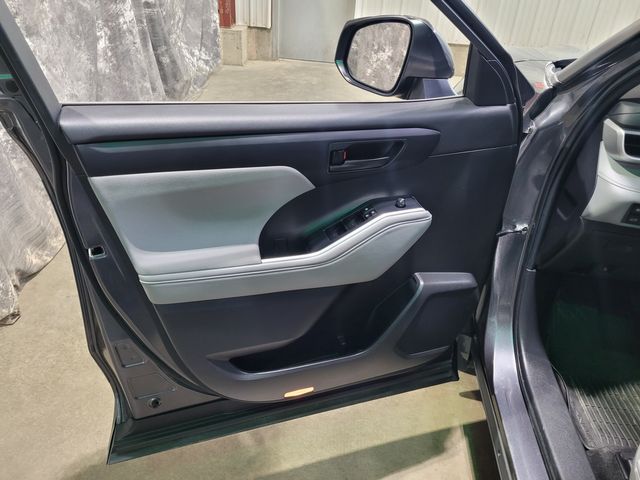 2023 Toyota Highlander LE AWD Seats 8 - Warranty -No Dealer Fees - | Dickinson, ND | Autorama Auto Sales and Rentals 2023 Toyota Highlander LE AWD Seats 8 - Warranty -No Dealer Fees - | Dickinson, ND | Autorama Auto Sales and Rentals