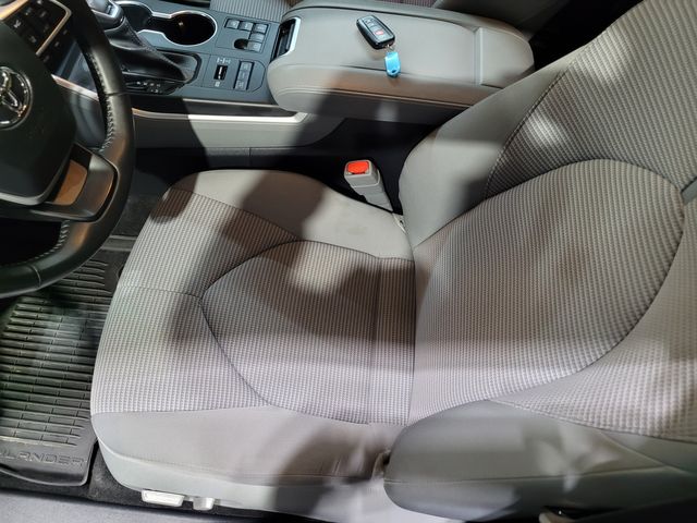 2023 Toyota Highlander LE AWD Seats 8 - Warranty -No Dealer Fees - | Dickinson, ND | Autorama Auto Sales and Rentals 2023 Toyota Highlander LE AWD Seats 8 - Warranty -No Dealer Fees - | Dickinson, ND | Autorama Auto Sales and Rentals