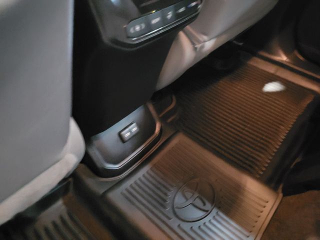 2023 Toyota Highlander LE AWD Seats 8 - Warranty -No Dealer Fees - | Dickinson, ND | Autorama Auto Sales and Rentals 2023 Toyota Highlander LE AWD Seats 8 - Warranty -No Dealer Fees - | Dickinson, ND | Autorama Auto Sales and Rentals