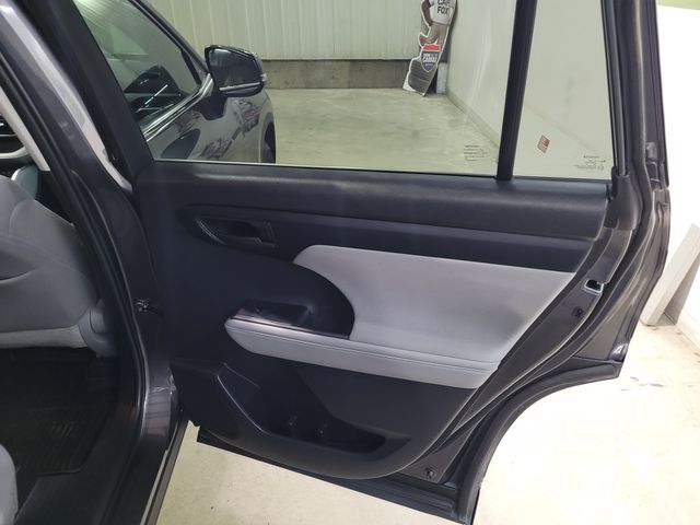 2023 Toyota Highlander LE  AWD  Seats 8 - Warranty -Transparent Price - | Dickinson, ND | Autorama Auto Sales and Rentals