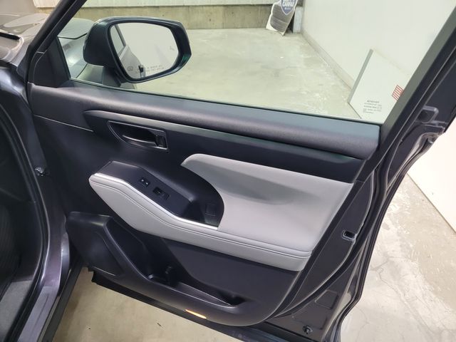2023 Toyota Highlander LE AWD Seats 8 - Warranty -No Dealer Fees - | Dickinson, ND | Autorama Auto Sales and Rentals 2023 Toyota Highlander LE AWD Seats 8 - Warranty -No Dealer Fees - | Dickinson, ND | Autorama Auto Sales and Rentals
