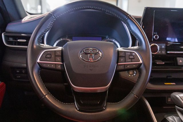 2023 Toyota Highlander  XSE