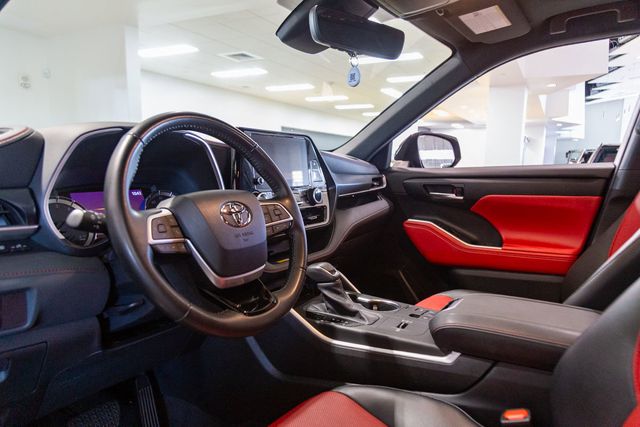 2023 Toyota Highlander  XSE