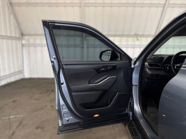 2023 Toyota Highlander LE | Houston, TX | Texas Star Motors 2023 Toyota Highlander LE | Houston, TX | Texas Star Motors