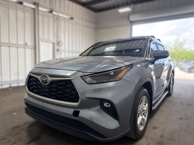 2023 Toyota Highlander LE | Houston, TX | Texas Star Motors