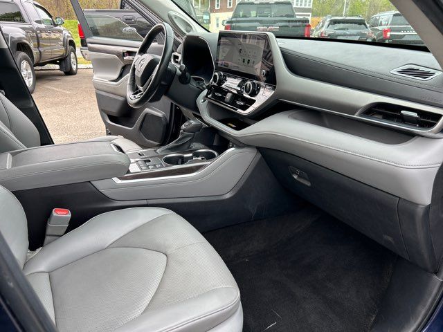 2023 Toyota Highlander Hybrid Limited