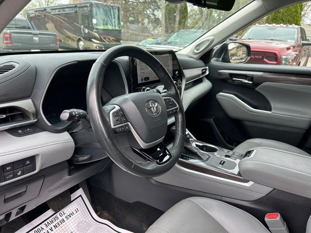 2023 Toyota Highlander Hybrid Limited
