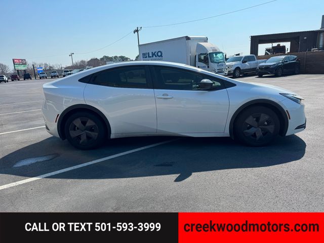 2023 Toyota Prius LE Hybrid White Financing CLEAN 2023 Toyota Prius LE Hybrid White Financing CLEAN