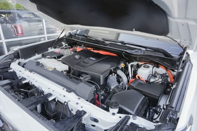 2023 Toyota Sequoia Platinum 4X4 W/ UPGRADES / LOADED / LEATHER NAV | Austin, TX | Rocky Mountain Truck Stop Austin 2023 Toyota Sequoia Platinum 4X4 W/ UPGRADES / LOADED / LEATHER NAV | Austin, TX | Rocky Mountain Truck Stop Austin