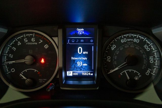 2023 Toyota Tacoma 4WD TRD Sport w/leather Crew Cab