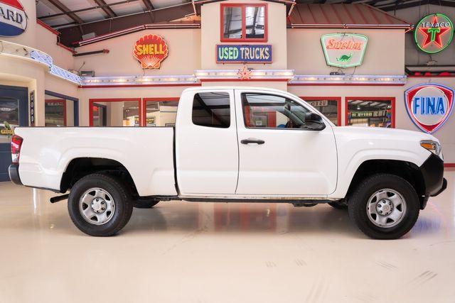 2023 Toyota Tacoma SR 2023 Toyota Tacoma SR