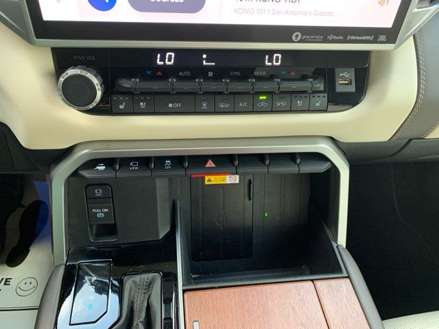 2023 Toyota Tundra 1794 Edition HV | San Antonio, TX | Clear Choice Automotive South 2023 Toyota Tundra 1794 Edition HV | San Antonio, TX | Clear Choice Automotive South